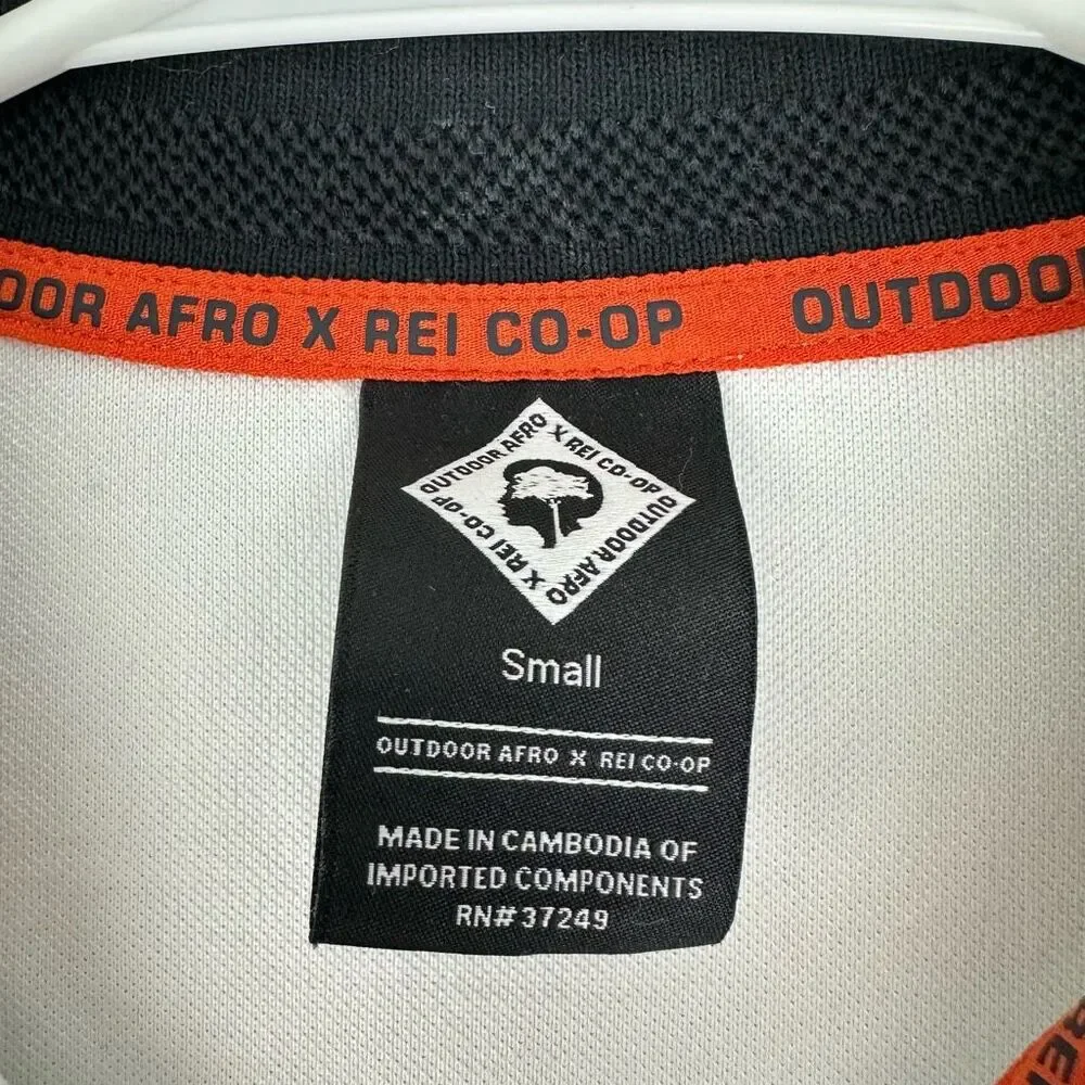 Outdoor Afro x‎ REI CO-OP Shirt Womens Small White Logo Polo Preppy - Picture 5 of 8